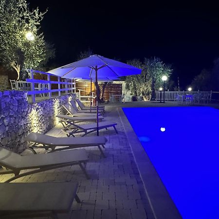 Village Valle D'Oro Aparthotel San Menaio Zewnętrze zdjęcie