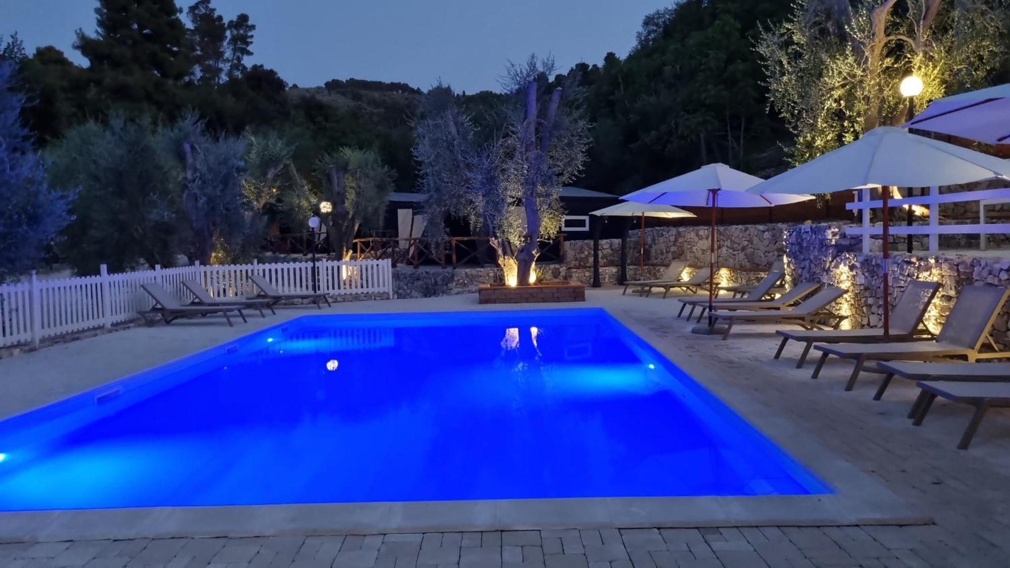 Village Valle D'Oro Aparthotel San Menaio Zewnętrze zdjęcie