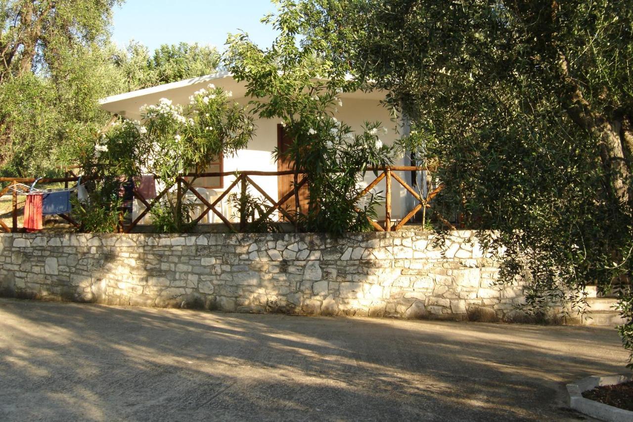 Village Valle D'Oro Aparthotel San Menaio Zewnętrze zdjęcie